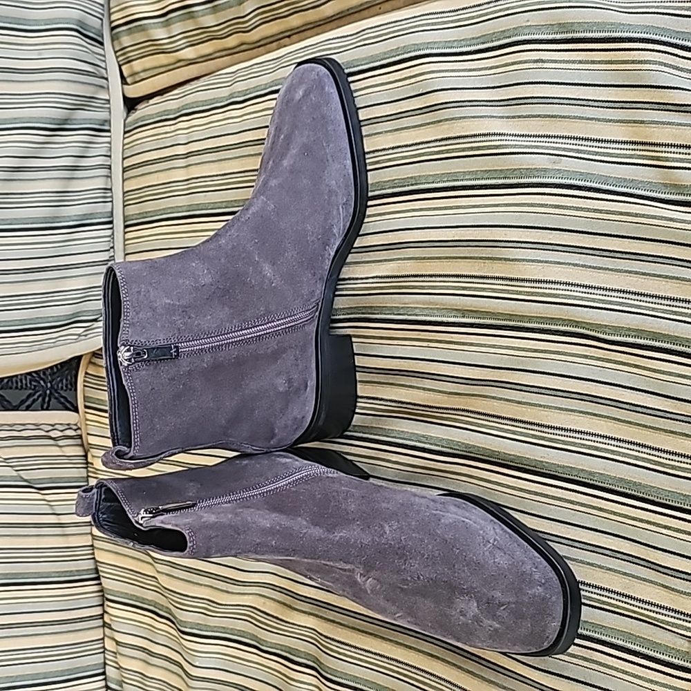 Aquatalia Carisa Gray Short Boot Size 9. - Picture 2 of 10